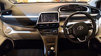 2016 Sienta 1.5 V interior (pre-facelift, Indonesia)