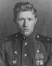 Sidorenko wearing his Hero of the Soviet Union Golden Star medal